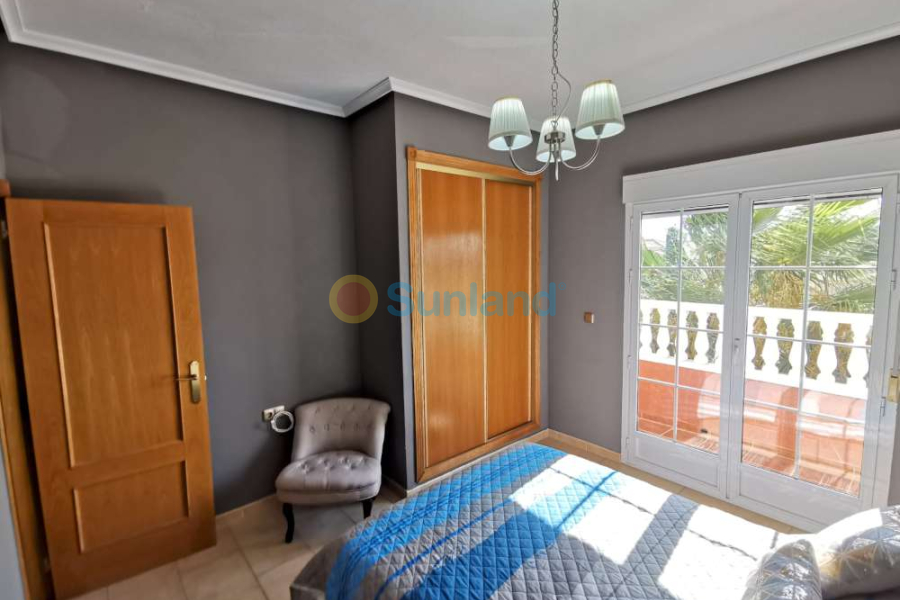 Använda fastigheter - Villa - Almoradí - Almoradi