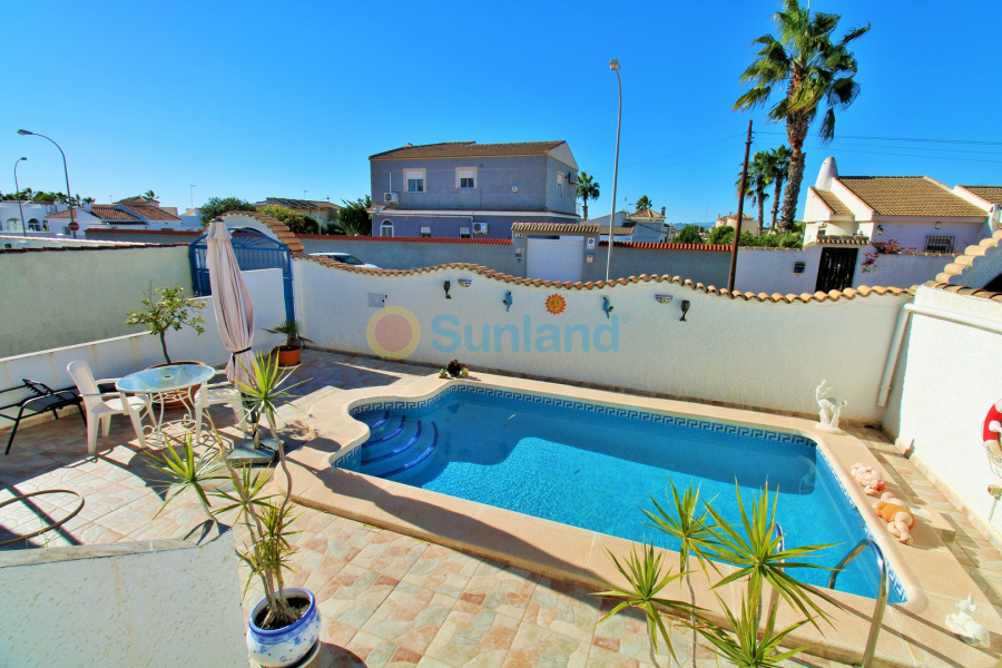 Brukte eiendommer - Villa - Torrevieja - El Chaparral