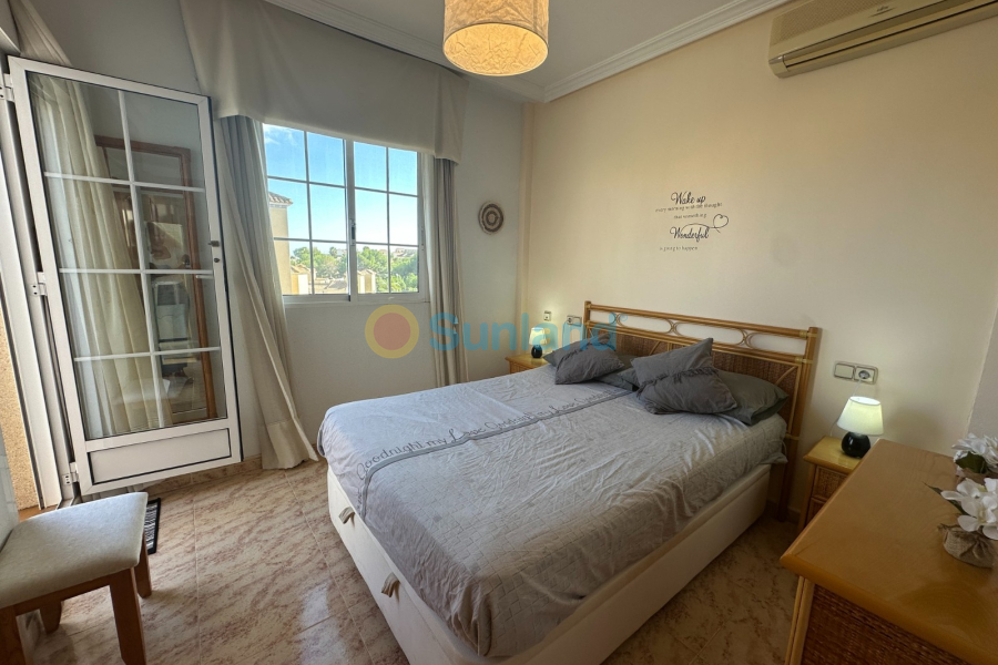 Resale - Villa - Orihuela Costa - Villamartin