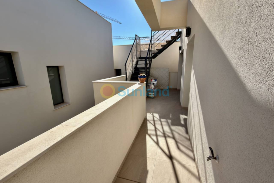 Resale - Villa - Los Montesinos - 