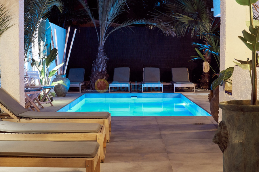 Segunda mano - Chalet - Orihuela Costa - Punta Prima