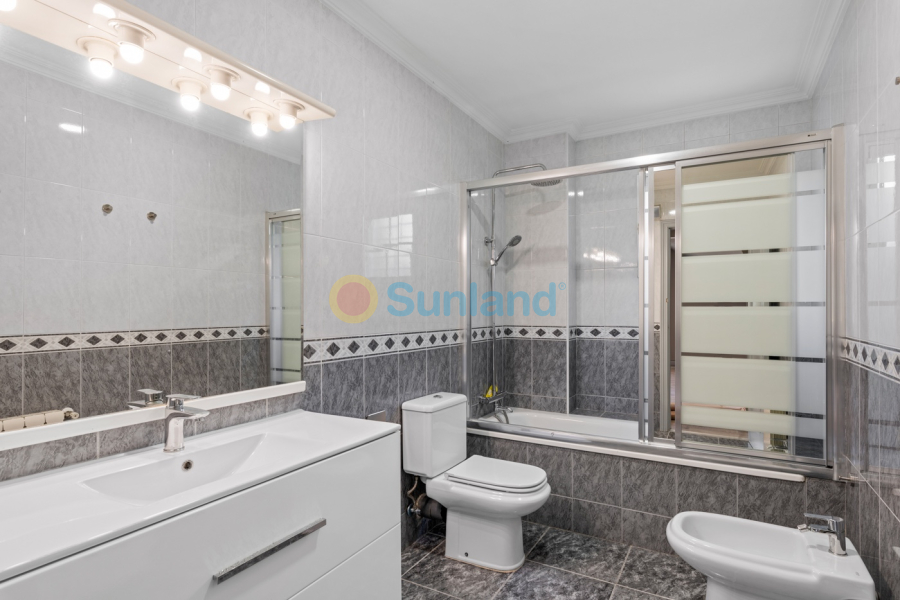 Använda fastigheter - Villa - Los Balcones