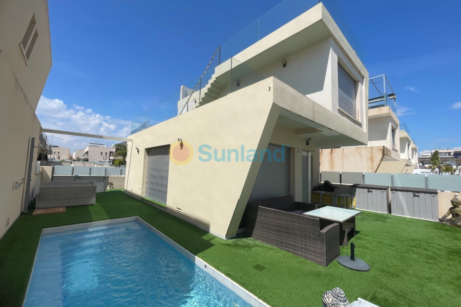 Använda fastigheter - Villa - Orihuela Costa - Mil Palmeras