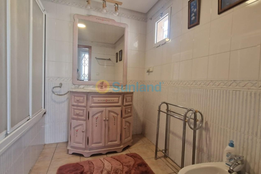 Resale - Townhouse - Torrevieja - 