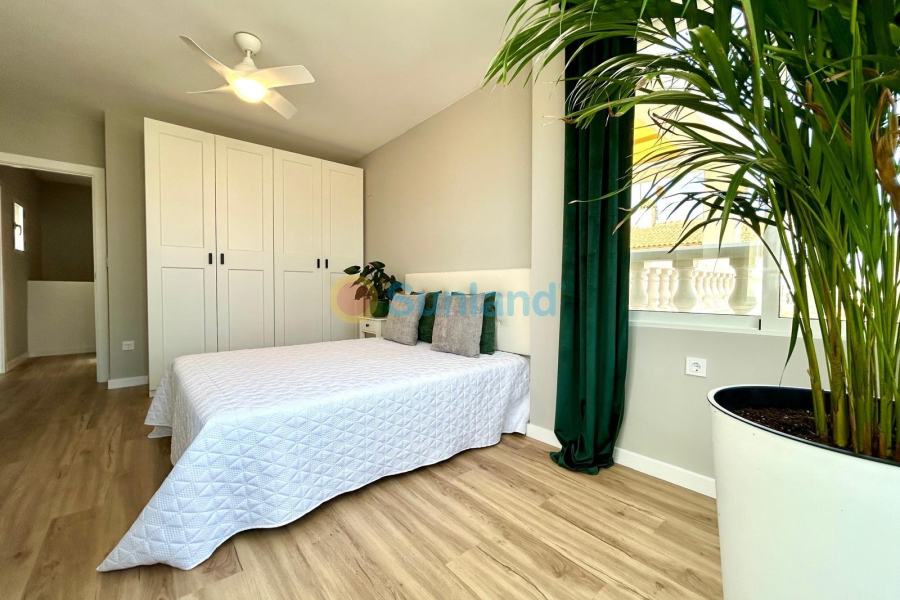 Resale - Terraced house - Orihuela - Urbanización Perla del Mar