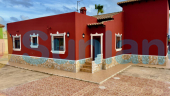 Resale - Country house - Orihuela