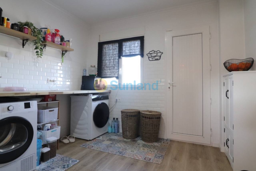 Använda fastigheter - Villa - Rojales