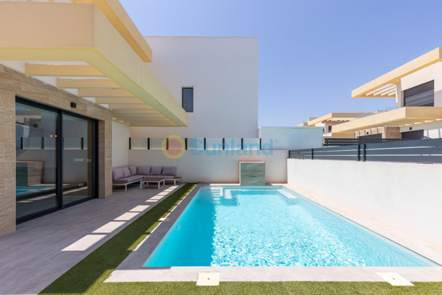 Resale - Villa - Los Montesinos - 