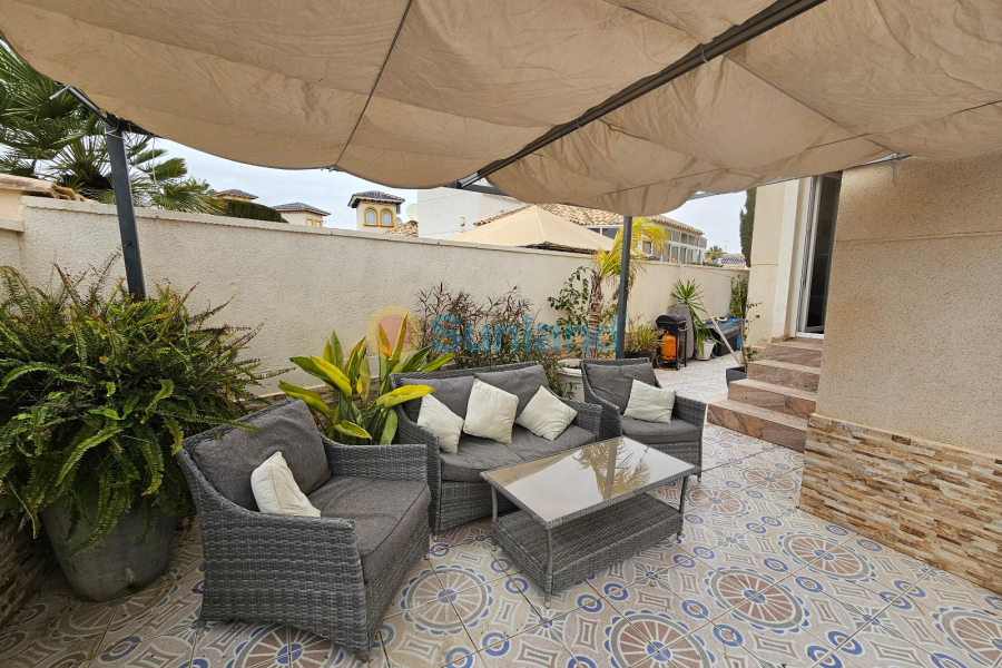 Använda fastigheter - Villa - Playa Flamenca - San Jose