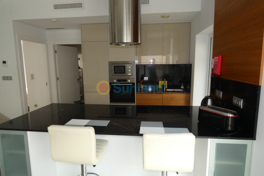 Вторичка - Bилла - Ciudad Quesada