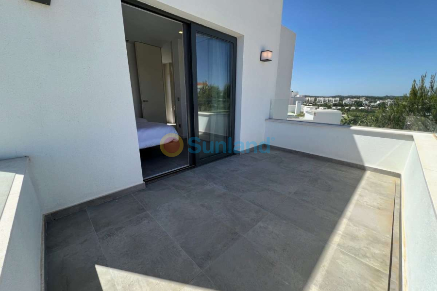 Segunda mano - Chalet - Orihuela - Las Colinas Golf