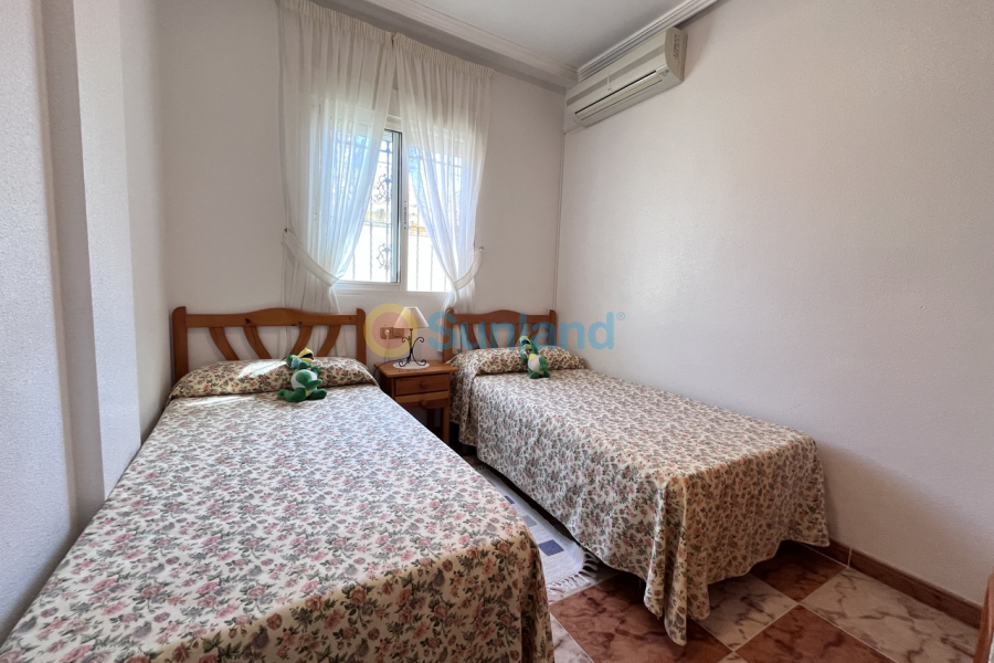 Segunda mano - T - La Zenia