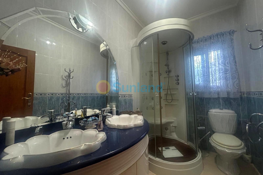 Resale - Villa - Orihuela Costa - Altos de Campoamor