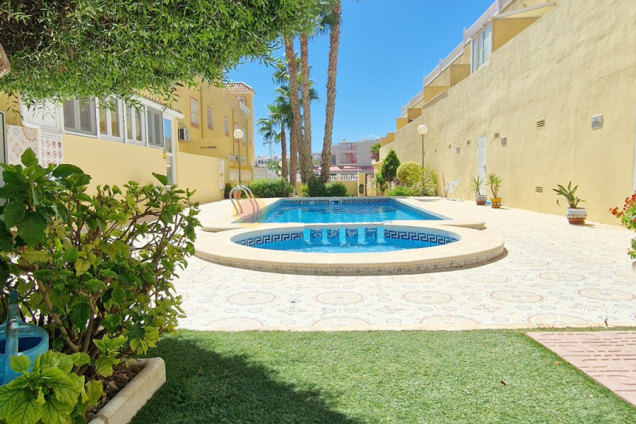 Resale - Townhouse - Orihuela Costa - Villamartin