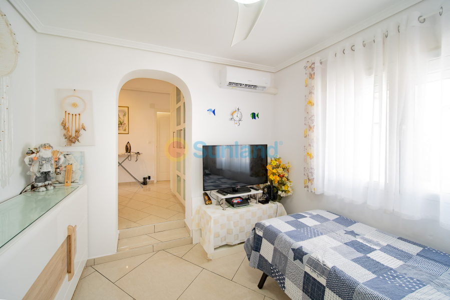 Verkauf - Haus - Orihuela Costa - La Florida