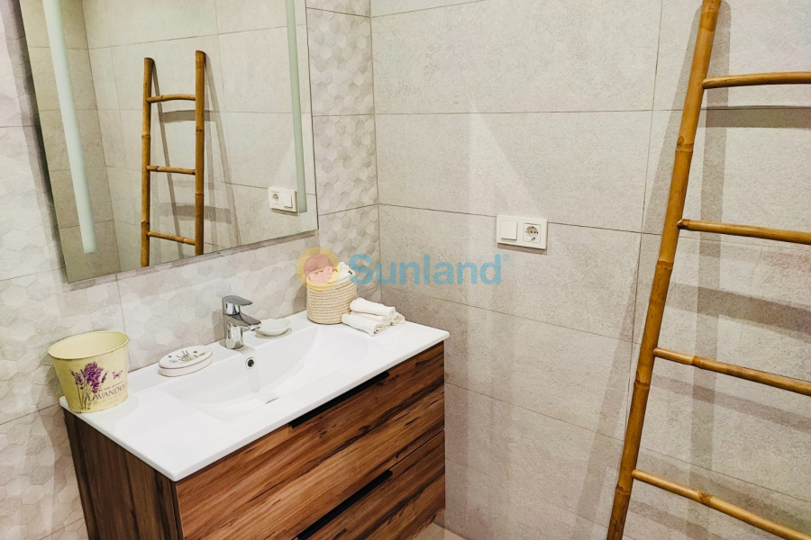 Вторичка - Апартамент - Torrevieja - Centro