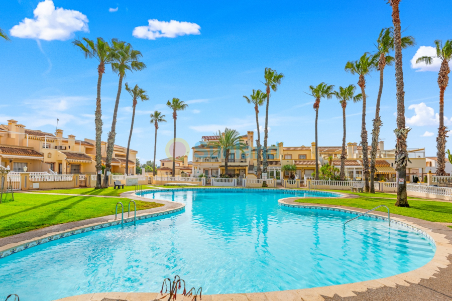 Resale - Quad house - Orihuela Costa - Playa Flamenca