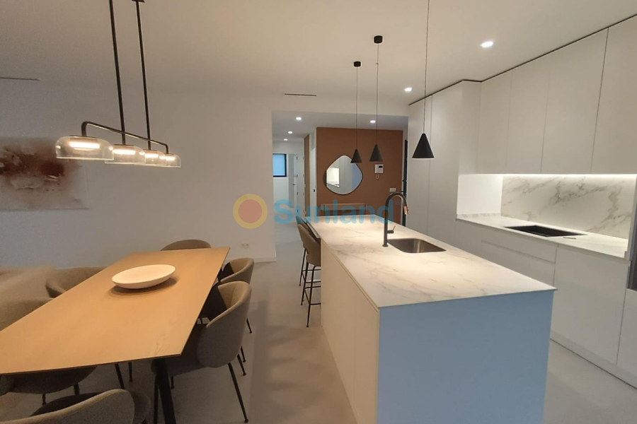 Вторичка - Bилла - Ciudad Quesada