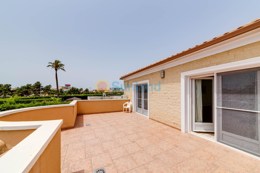 Resale - Villa - San Javier - 