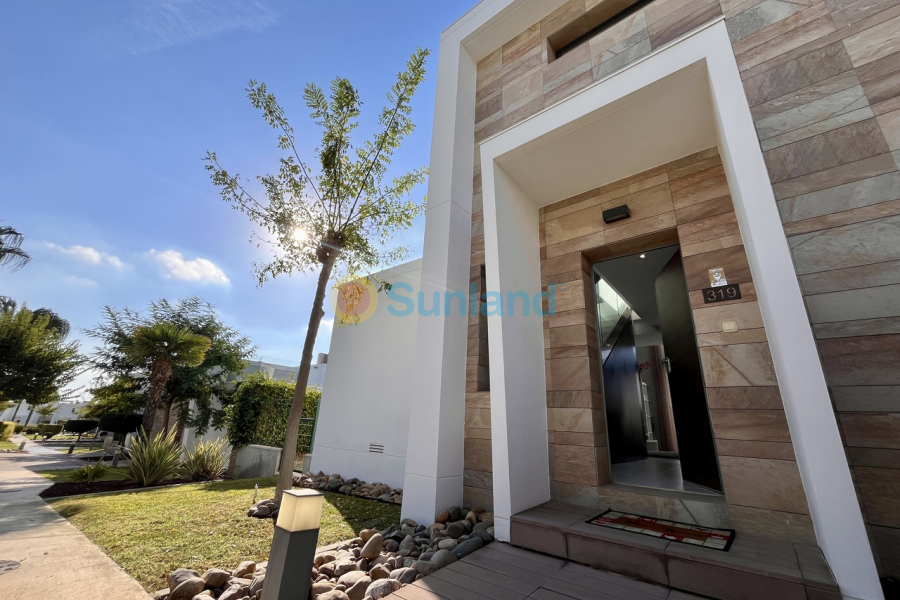 Segunda mano - V - Los Dolses