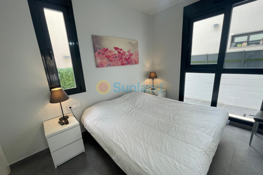 Använda fastigheter - Villa - Orihuela Costa - Villamartin