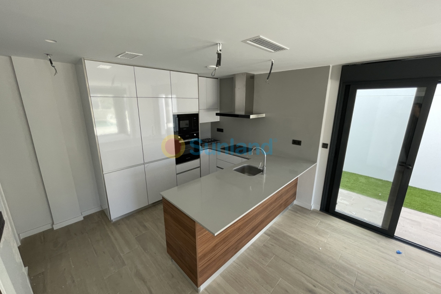 Вторичка - A - Pilar de la Horadada