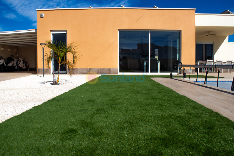 Segunda mano - Chalet - Torrevieja - La Siesta