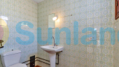 Resale - Villa - Torrevieja - 