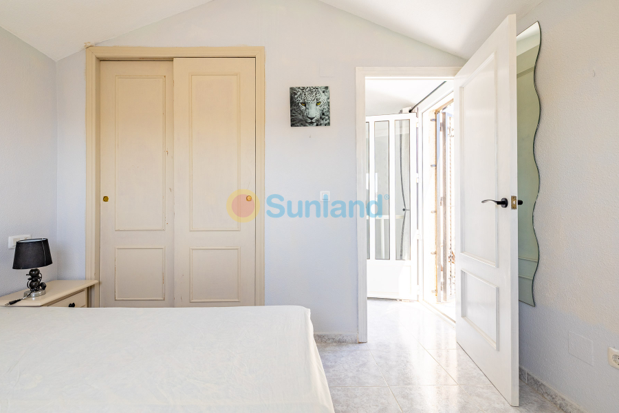 Segunda mano - Casa de Pueblo - Torrevieja - Torreta - florida