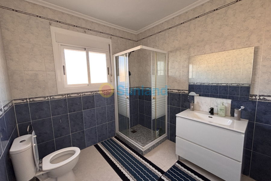 Brukte eiendommer - V - Benijofar