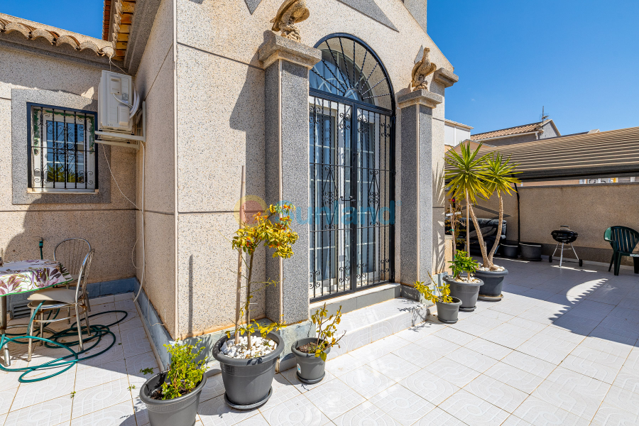 Segunda mano - Casa de Pueblo - Torrevieja - Torreta - florida