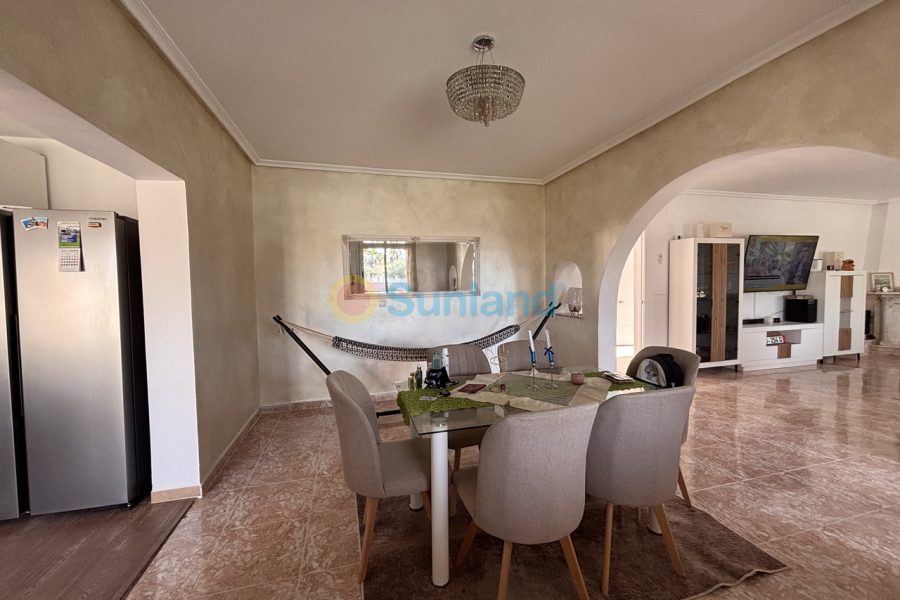 Brukte eiendommer - V - Benijofar