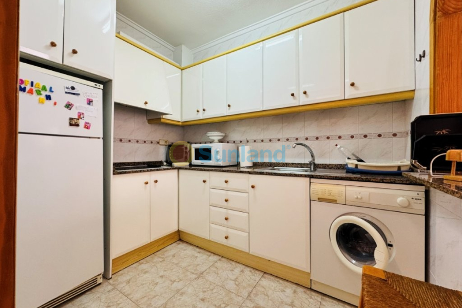 Resale - Apartment - La Mata - 