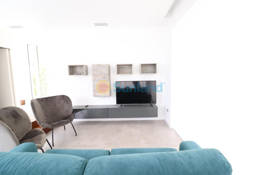 Segunda mano - V - Orihuela Costa - Campoamor