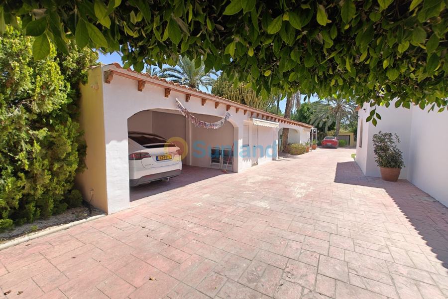 Resale - Villa - Elche - 