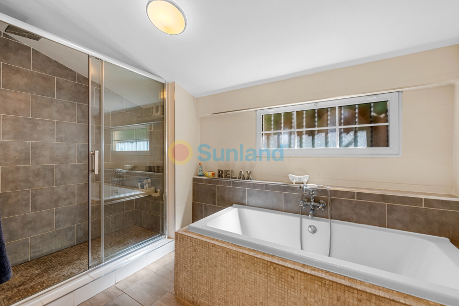 Resale - Country estate - Almoradí - Las Heredades