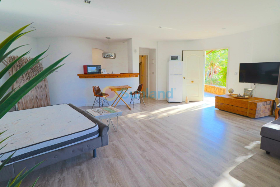 Resale - Villa - El Campello - 