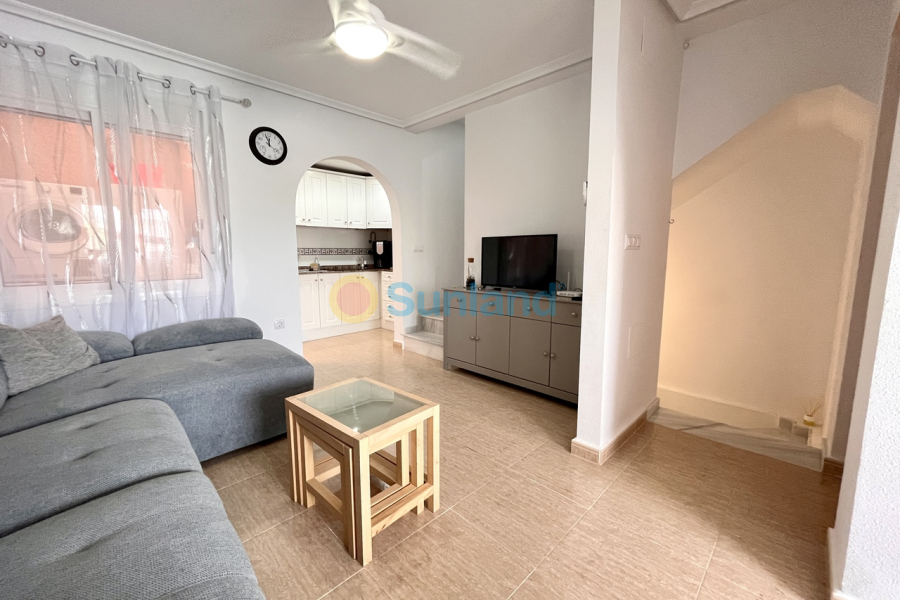 Resale - T - Avileses