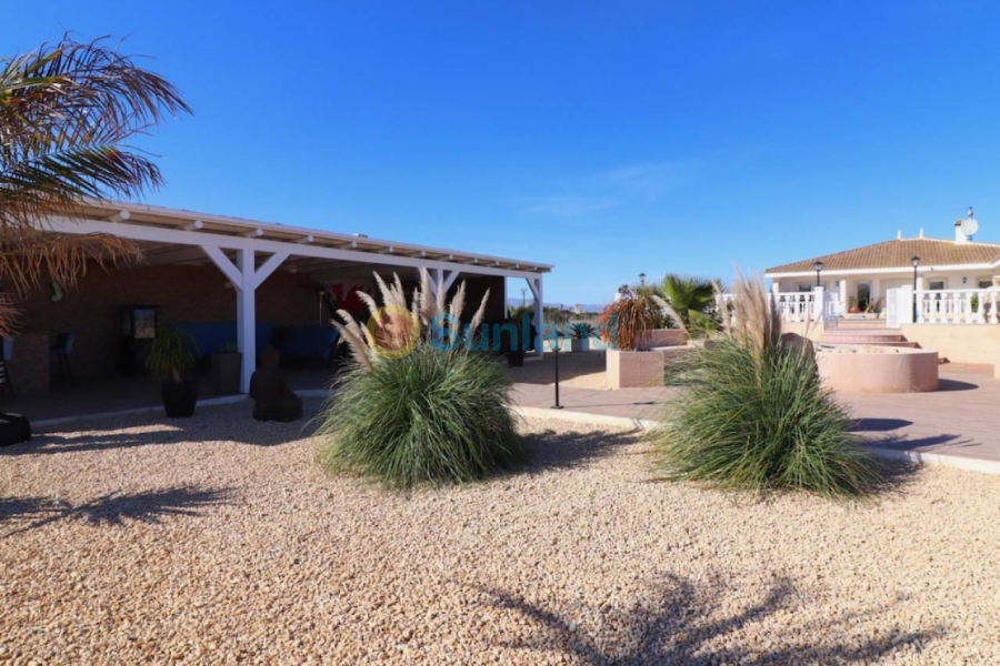 Använda fastigheter - Villa - Rojales