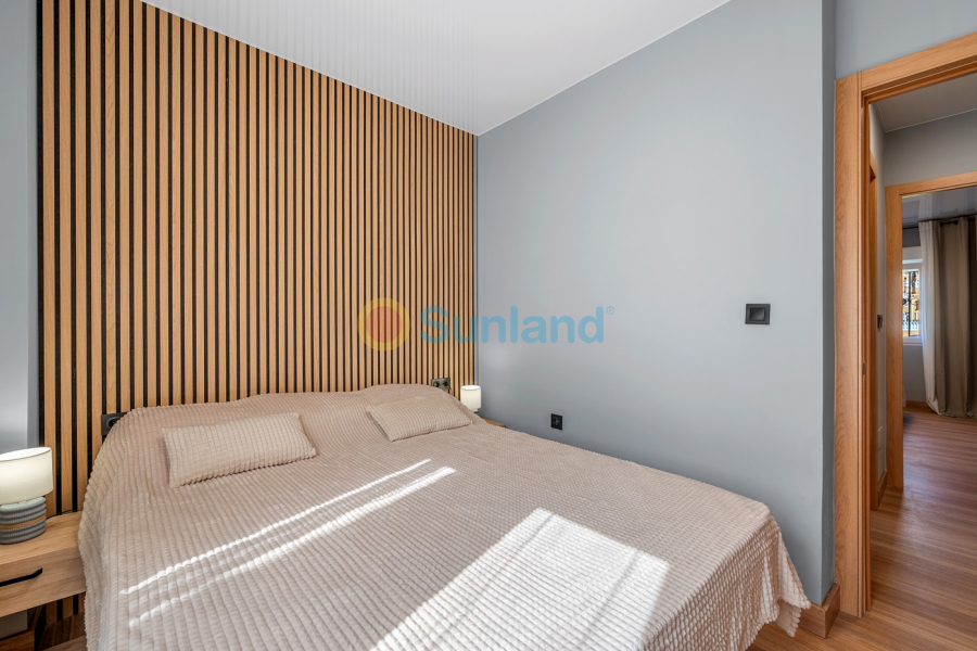 Resale - Apartment - San Miguel de Salinas - Orihuela Costa