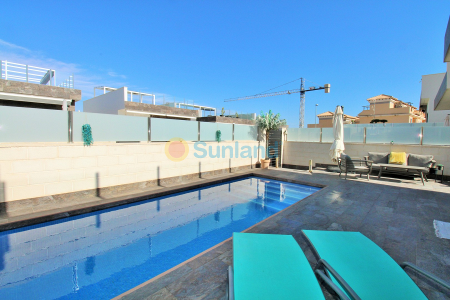 Använda fastigheter - Villa - Villamartin