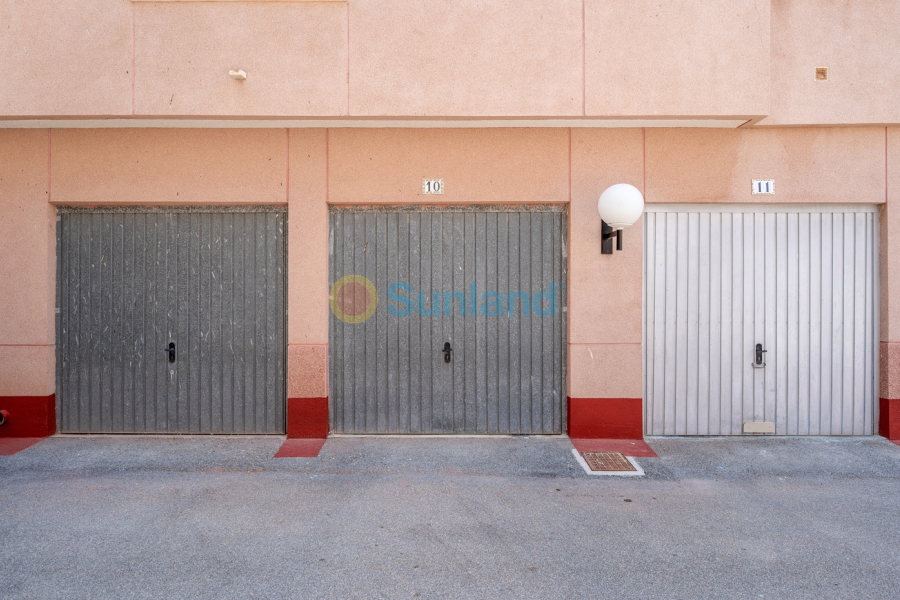 Resale - Apartment - Santa Pola