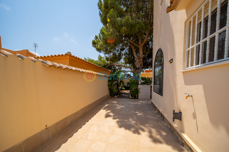 Verkauf - Haus - Orihuela Costa - La Florida