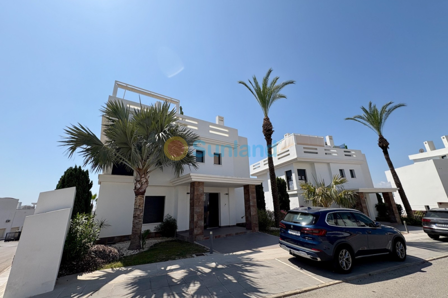 Resale - Apartment - Dehesa de Campoamor - Las Ramblas