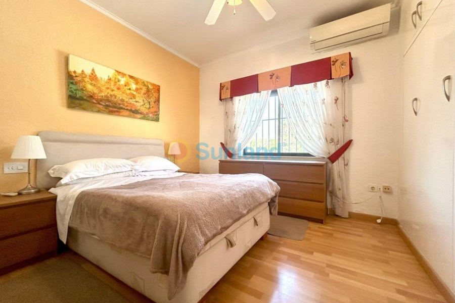 Вторичка - Bилла - Orihuela Costa - Cabo Roig