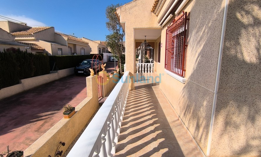 Resale - Detached Villa - Algorfa - Montemar - Saint Andrews Heights