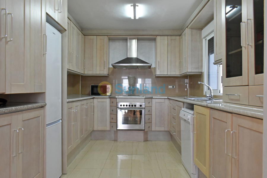 Resale - V - Torremendo