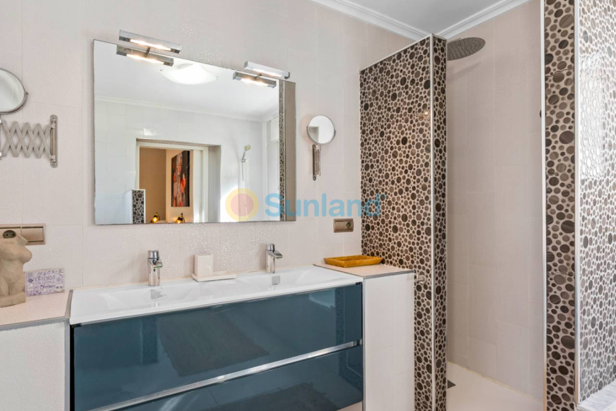 Brukte eiendommer - Villa - Algorfa - Castillo de montemar