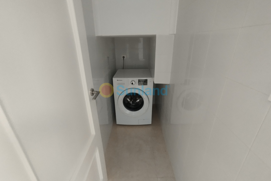 Resale - T - San Miguel De Salinas