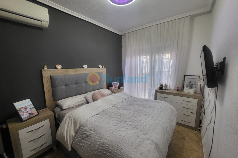 Använda fastigheter - Villa - Orihuela Costa - Villamartin